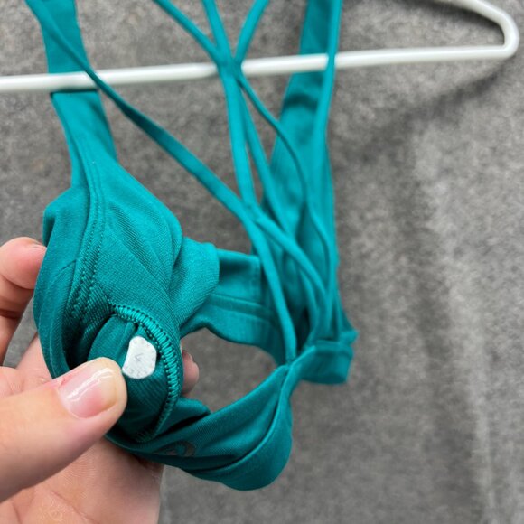 Lululemon Sports Bra Women 4 Teal Blue Free to Be Wild Strappy Back Yoga Active - Picture 10 of 10